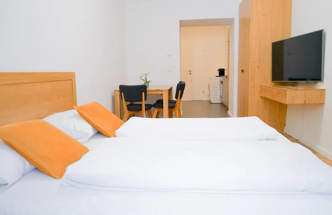 Nadland Apartments B7-1